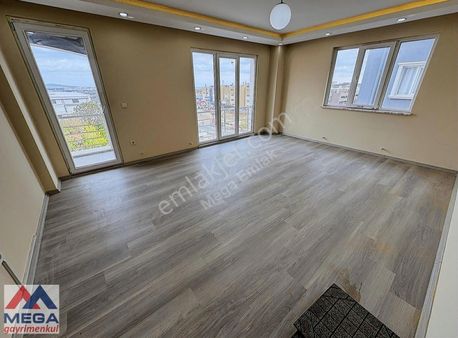 Pendik Şeyhli Mahallesinde Satılık 3+1