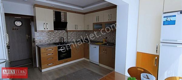 Arevtürk'den Kuşpınar'da Satılık Tadilatlı 150 M2 3+1 Daire