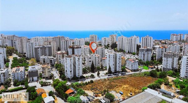 Lara Fener De Caddeye Cephe Laura Avm 'ye Bir Adım 3+1 Daire