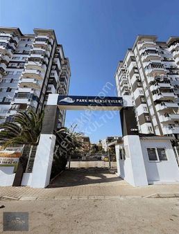 Dutlubahçe Mah.site İçerisi Güvenlikli Havuzlu 2+1 Satılık Daire