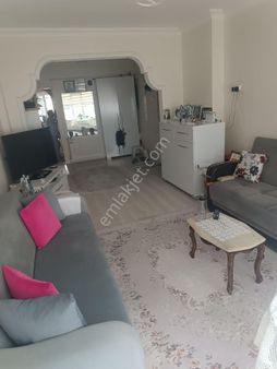 Rami Cuma Mahallesinde 80 M2 Ferah Kullanışlı 2+1 Merkezi 2. Kat Satılık Daire