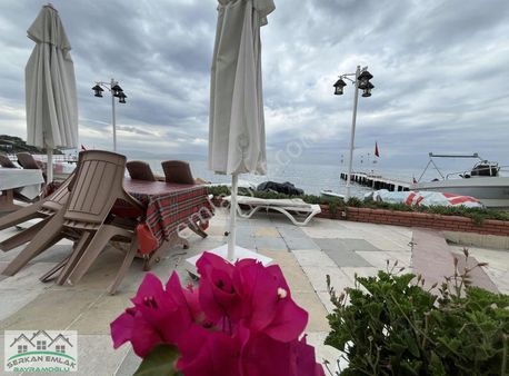 Denize Sıfır Güvenlikli Site İçinde Daire