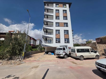 Cm Emlaktan, Nar Mahallesi , Otogar Yakını 1.kat 3+1 Oda Sıfır Daire