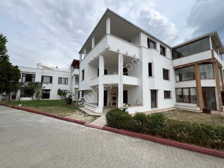 Molla Team'den Site İçinde Denize Sıfır Satılık 5+1 Villa