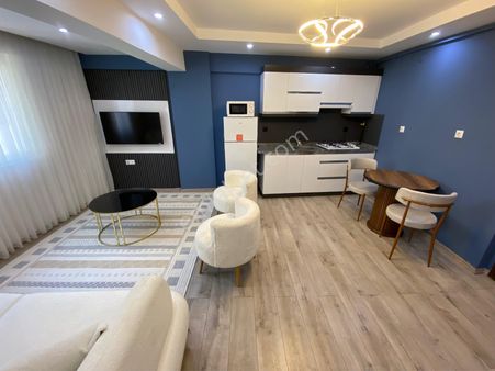 Ulaman Gayrimenkul'den Topraklık Mahallesi Çok Geniş Satılık Apart