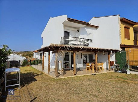 Çeşme Ovacık Sertur Sitesinde Bakımlı Satılık 3+1 Villa