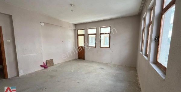 Anadolu Emlaktan Salı Pazarına Yakın Konumda 3+1 Satılık Daire