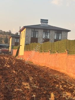 Mesken Emlak Sarıt Mh Asfalt Üstü Tek Fiytna 2 Adet Full Bağ Evi