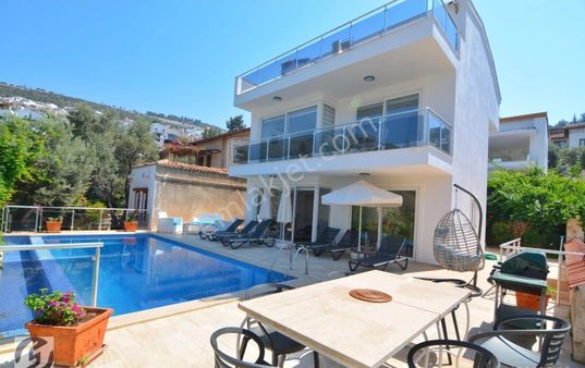 Kalkan Kalamar Manzaralı, Denize 50 M 3+1 Jakuzili Lüks Villa