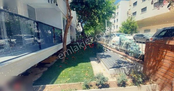 Ren'den Çamlıkta İçi Full Yaılı Köşe 3+1 Satılık Daire