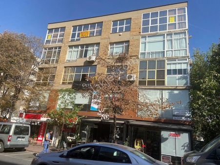 Şişli Fulya Ortaklar Girişinde 180m2 Tabela Değeri Yüksek Ofis