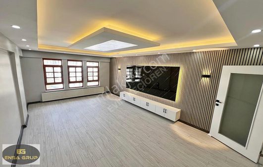 Osmangazi Cd Üzeri Güney Cephe Ara Katta Lüks Yapılı Çift Balkon