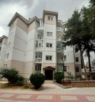 Batıkent Kentkoop Mah. Arı Kovanı 7 Sitesinde Kiralık 3+1 Daire