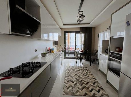 Karaoğlu Gayrimenkul'den Batı Park Sitesinde 4+1 Lüx Daire