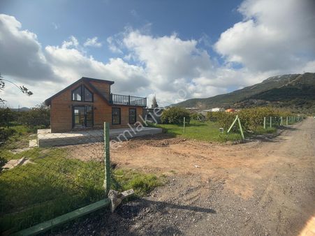 Seferihisar Kavakderede Satılık 288 M² Arsa Vasıflı