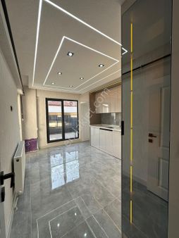 May Car's Gayrimenkul'dan Satılık Sıfır Lüxs Yapılı Daire