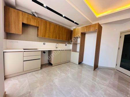 Kepez Varsak Demirel De Site İçi 3+1 130m2 Ebeveyn Banyolu Havuzlu Lüx Site