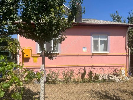 Karakaya Gayrimenkul'den Müstakil Ev - 2 Arsa