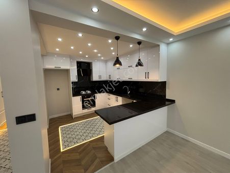 Güvenci’den Çamlık Yakını,3+1,125 M2,bahçeli,yüksek Giriş Daire