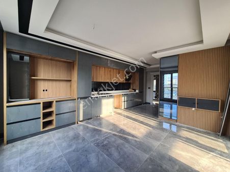 Ovacık'ta Ultra Lux Full Yapılı Sitede Kiralık Sıfır 200m² / 4+1