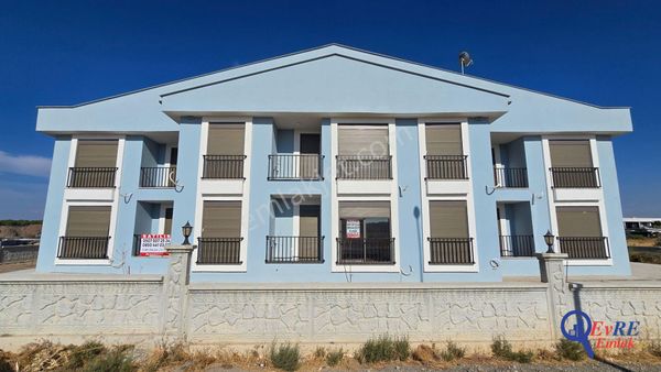 Evre Emlaktan Küçükköyde Kiralık 2+1 Daire 2 Banyo & Wc