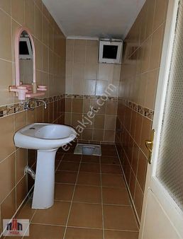 Mega Gayrimenkul'den 2+1 Asansörlü Satılık Daire