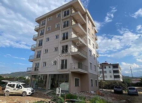 Century 21'den Cumhuriyet Mahallesi'nde Ferah 1+1 Satılık Daire!