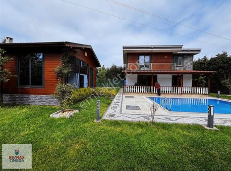 Sapanca'da Müstakil Satılık Villa