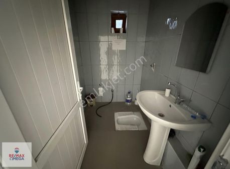 Kartepe Fsm'de 200 M2 Kiralık Dükkan