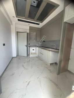 Denizli Şemikler’de 6 Dairelik Komple Satılık Bina