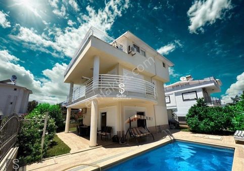 Alanya Konaklı Da Satılık Müstakil 4+1 Eşyalı Villa Denize 200mt