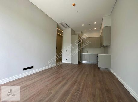 Avrupa Konutları Çamlıvadi 'de 1+1 Kış Bahçeli Kiralık Boş Daire