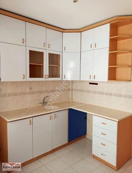 Hasan Basri Çantay Mah. Kiralık 3+1 Ara Kat Boş Daire