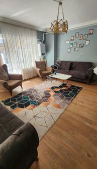 3+1 Doğal Gazlı Eşyalı Daire Sahile 3 Dakika Mesafede