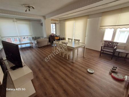Ataşehir İnönüde 2 Ayrı Daire Şeklinde 250m2 5+2 Dubleks