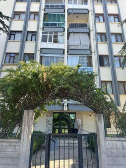 Ankara Yolu Hava Lojmanlarında Bakımlı Satılık 3+1 Arakat Bakımlı Daire