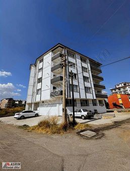 Asrın Emlak'tan Yeşilyurt Mh.satılık 3+1 Yüksek Giriş Kom.daire