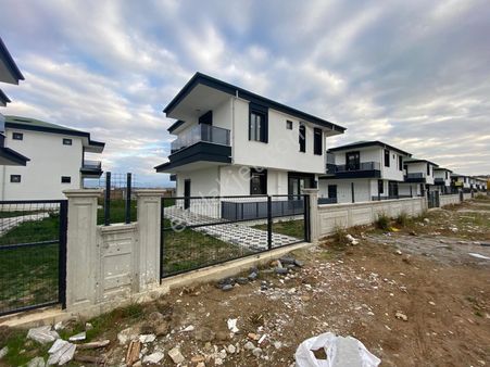 << Egeyıldız >> Gömeç Acil Satılık Bağımsız Muhteşem Havuzlu Villa