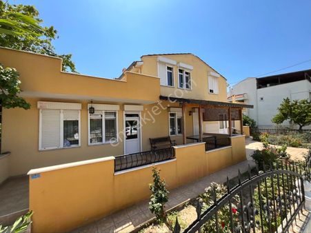 Locate’den Burhaniye Ören’de 7+1 Satılık Müstakil Villa