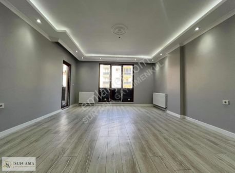 Çekmeköy Aydınlar Mah. Cadde Üzerin De Geniş, Satılık 2+1 Daire