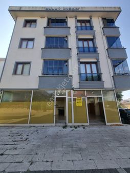 Ümraniye Aşağı Dudullu Mahallesinde Kiralık İşyeri Dükkan Mağaza