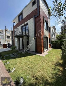 Belediyevlerinde Komple Yenilenmiş Lüks Satılık Müstakil Ev