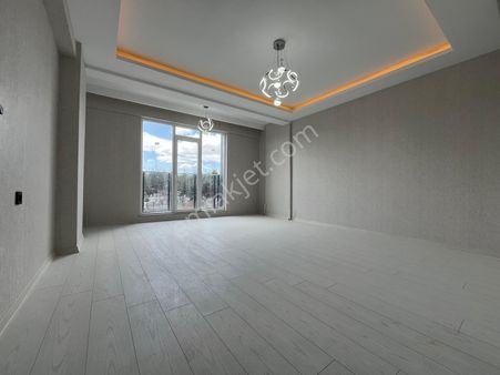 Keçiörende Hisar Mah 4+1 1 Katta Sıfır Full Yapılı Satılık Daire