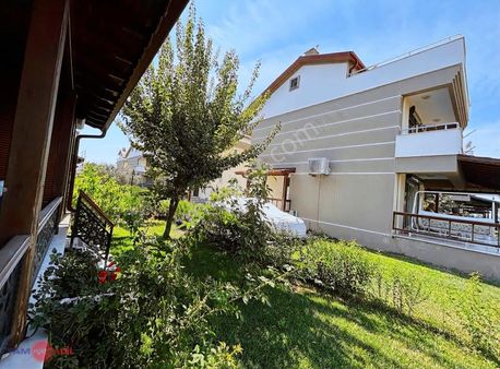 Dikili Yükselyar Sitesinde Satılık Denize Sıfır Sitede Villa!