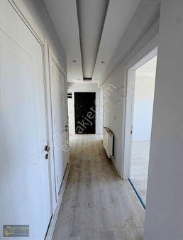 Öz Çoban Gayrımenkul'den 3+1 130m2 Ara Kat Süper Daire
