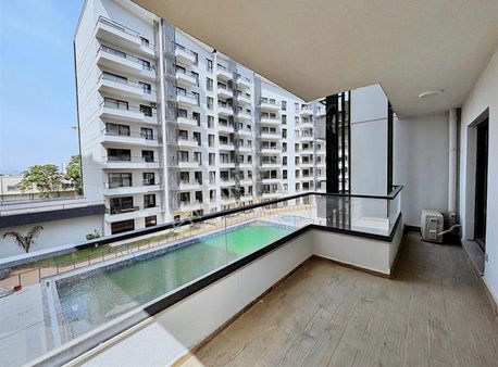 Park Yaşam Bornova Teraslı 1+1 Satılık Daire