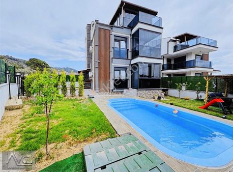 Avcı'dan Güre 4+1 Fırsat 0 Villa Havuz Otopark Manzara Full!