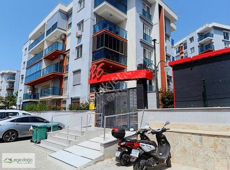 Kuşadası Merkezine Yakın Havuzlu Güvenlikli Sitede Satılık Daire