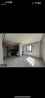 Aker Emlaktan Merkezi Konumda 2+0