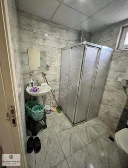 Ahatlıda Yüksek Giriş 3+2 Ters Dubleks Eşyalı Satılık Daire